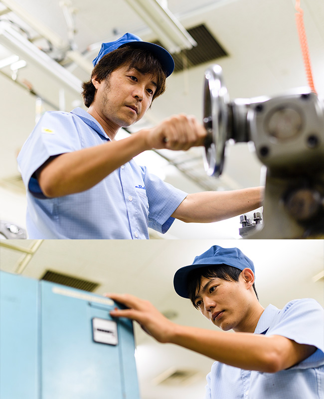 機械を操作している様子